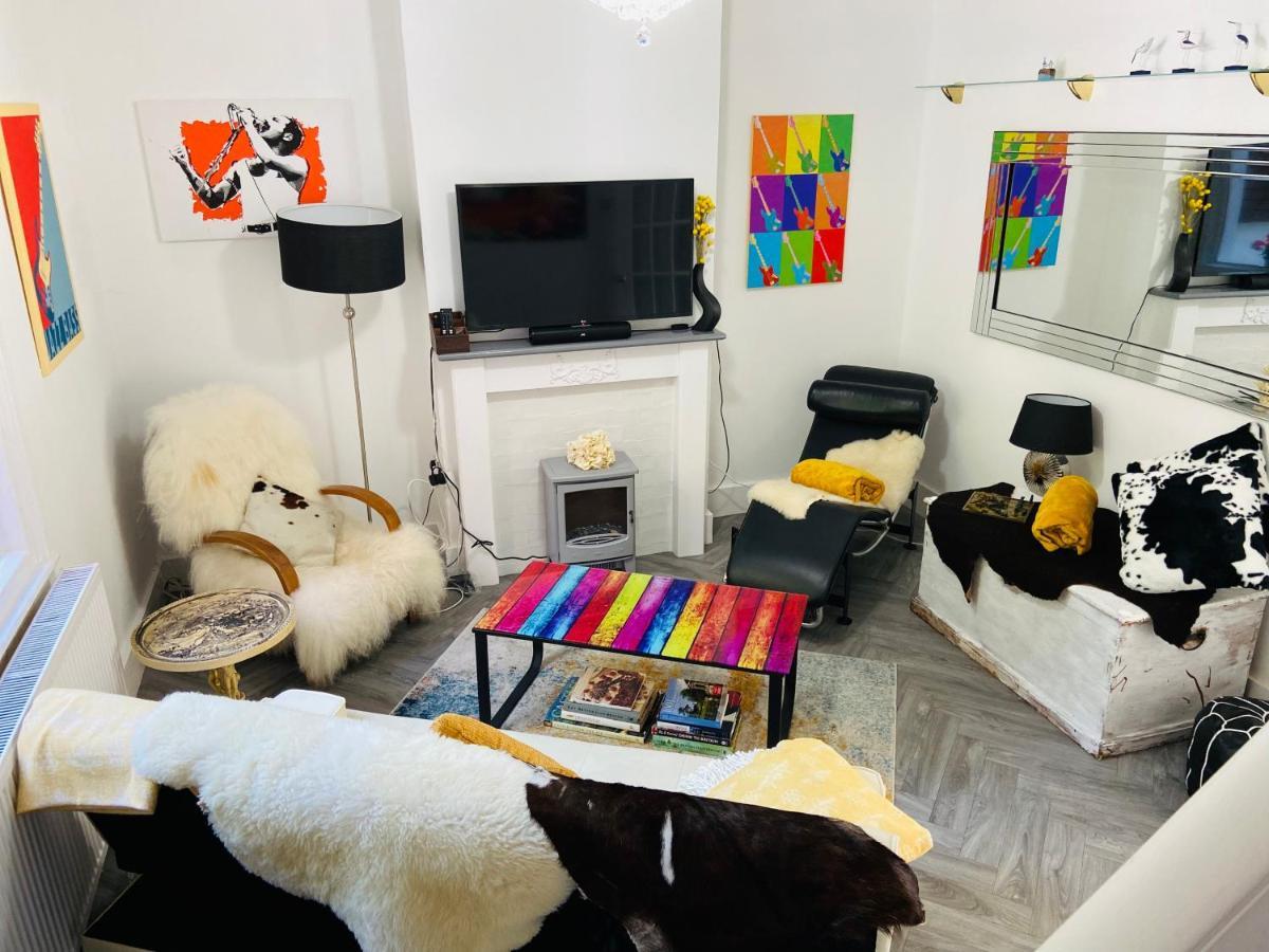 Funky Cozy Cottage With Outside Space AEGON International Esterno foto